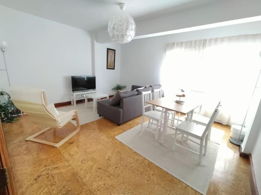 Apartamento Soleado Para 8 Personas En Santoña Exterior foto